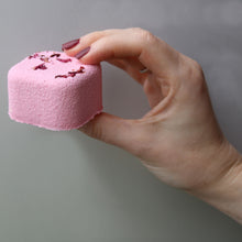 Charger l'image dans la galerie, Galet de Douche aromathérapie – Romantique